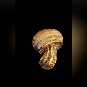 Vintage Trifari Mushroom Brooch